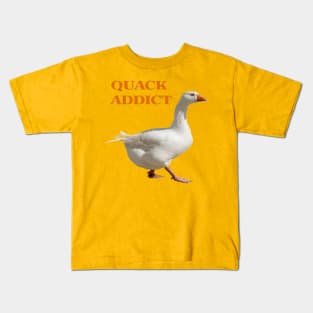 Strolling Duck Quack Addict Pun Pet Duck Lover Humor Kids T-Shirt